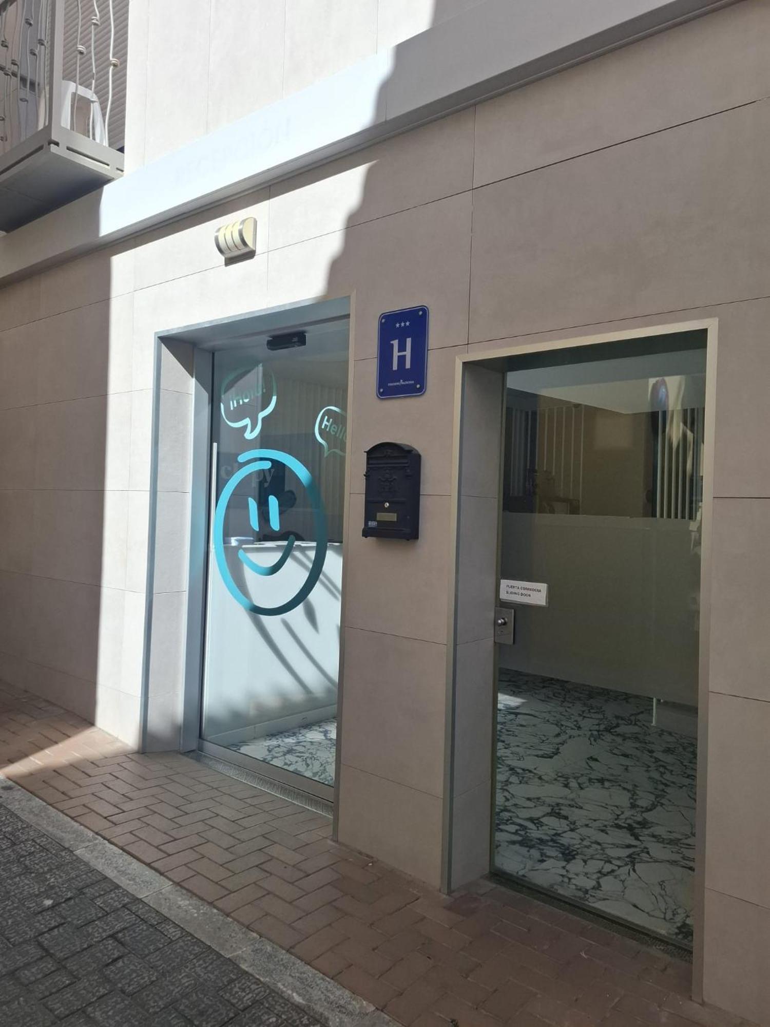 Hotel Clopy Rocamar Benidorm Exterior photo